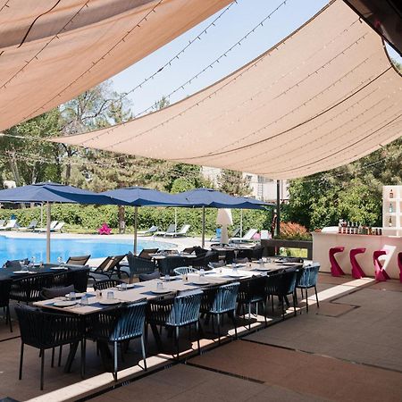 Hyatt Regency Bishkek Hotel Bagian luar foto